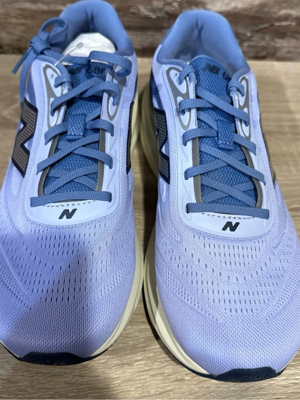 New Balance Women's 680v9 Lavender Athletic Running Sneakers